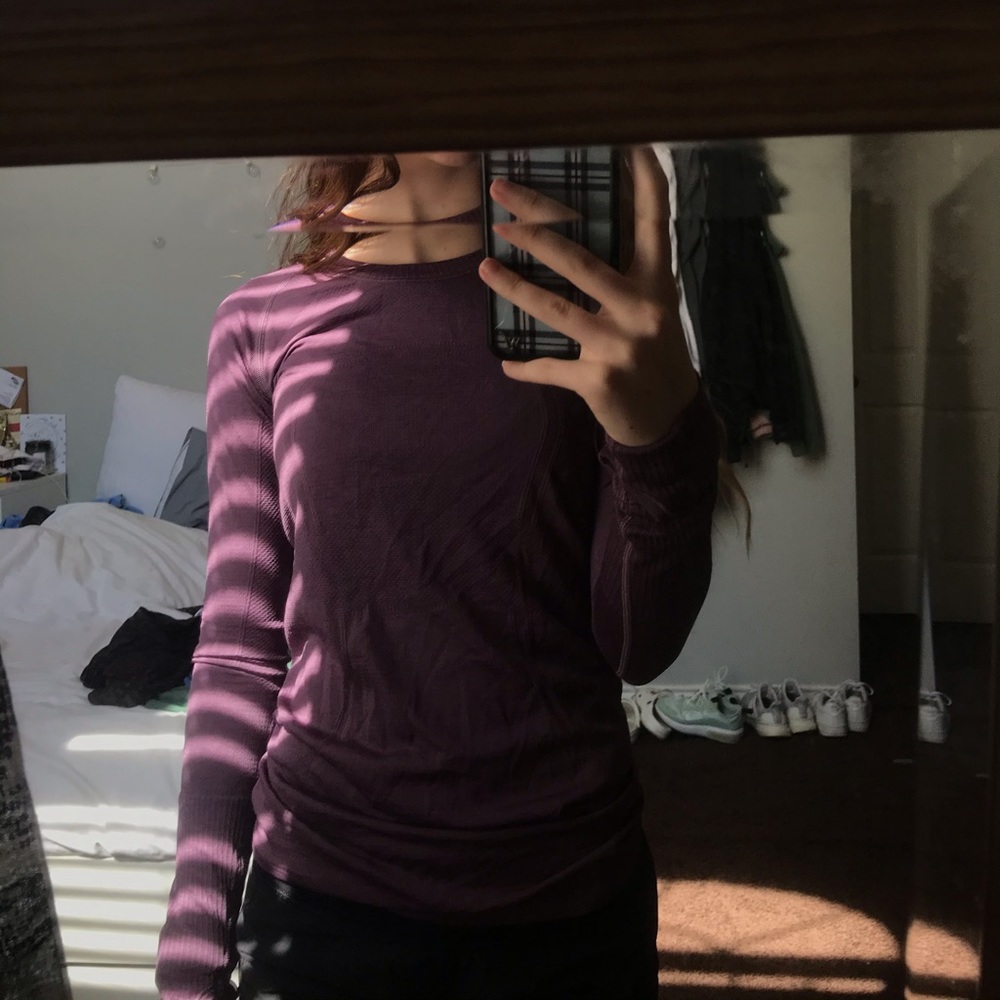 purple lululemon "swiftly tech long sleeve crew"